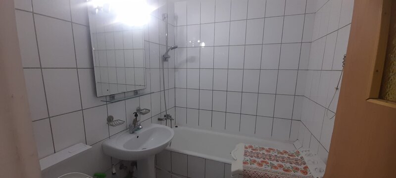 Militari, Veteranilor, Lujerului,1 min metrou